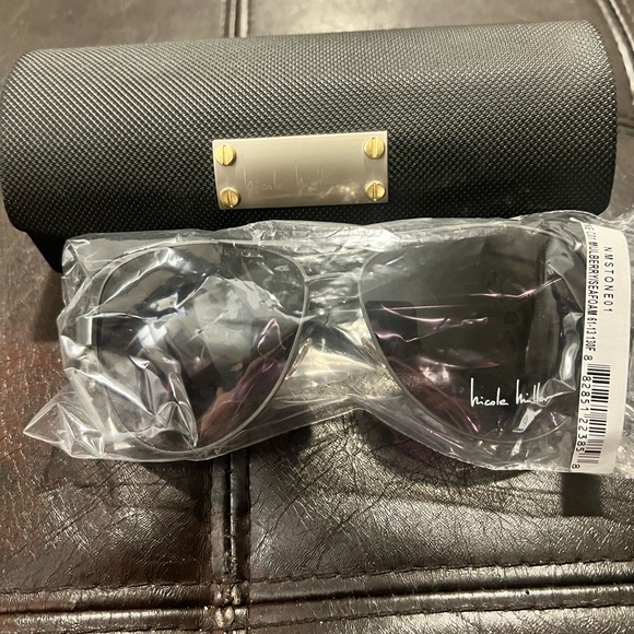 NWT Nicole Miller Sunglasses - Picture 3 of 3